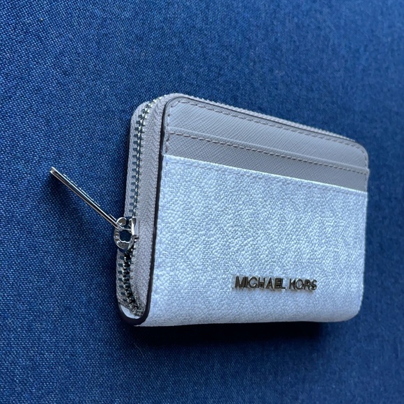 Michael Kors Medium Zip Around Card Case In Bright White - Picture 2 of 16